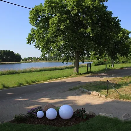 Ferienhaeuser Seeblick Nyaraló Langenhagen (Ludwigslust-Parchim)