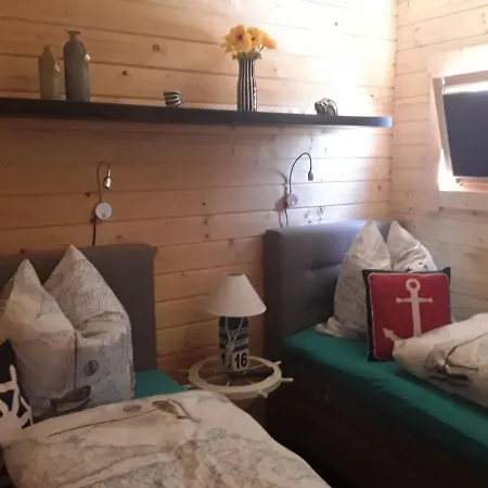 Ferienhaeuser Seeblick Nyaraló *