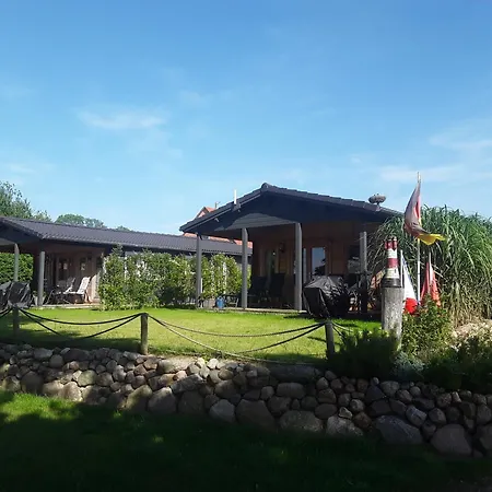 Ferienhaeuser Seeblick Nyaraló