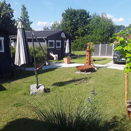 Ferienhaeuser Seeblick * Langenhagen (Ludwigslust-Parchim)